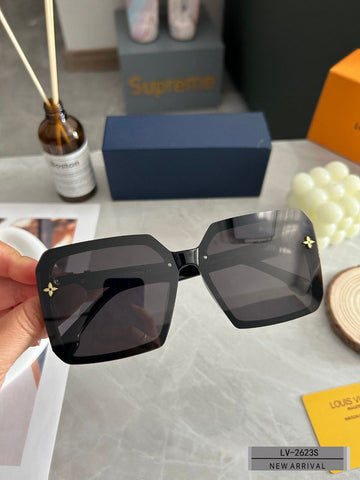 ES - LOV SunglaES - 057
