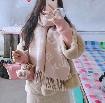 ES - LOV Scarf - 070