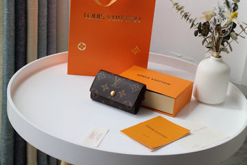 ES - LOV Wallet - 1025