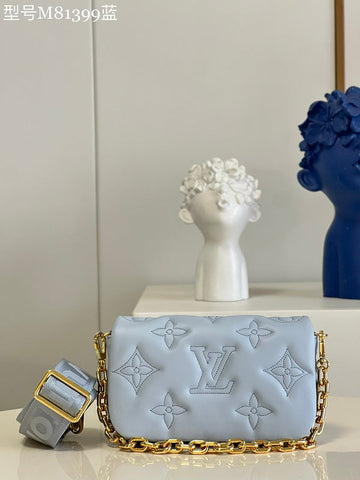ES - LOV Women Bag - 399