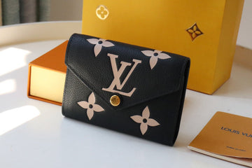 ES - LOV Wallet - 1042