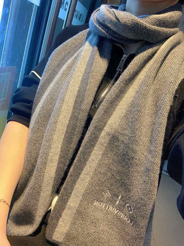 ES - LOV Scarf - 227
