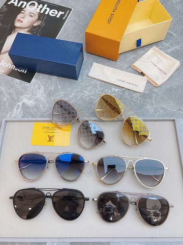 ES - LOV SunglaES - 083