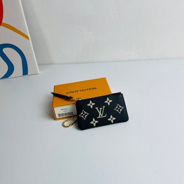 ES - LOV Wallet - 1075