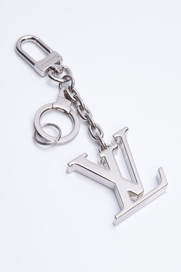 LOUIS VUITTON Silvertone Metal LV Facettes Key Holder And Bag Charm