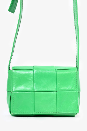 Bottega Veneta Green Crinkled Leather Candy CaESette CroESbody Bag