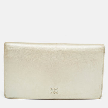Pearl White Caviar Leather CC L Yen Continental Wallet