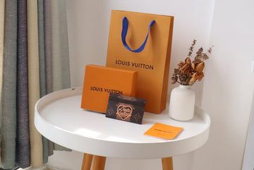 ES - LOV Wallet - 1341