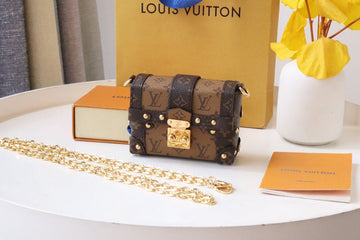 ES - LOV Wallet - 748