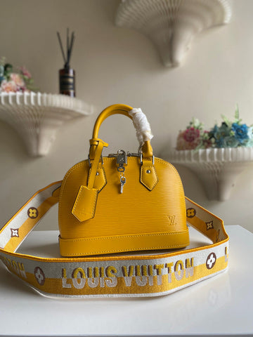 ES - LOV Women Bag - 933
