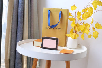 ES - LOV Wallet - 737