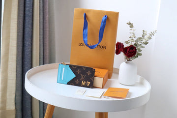 ES - LOV Wallet - 325