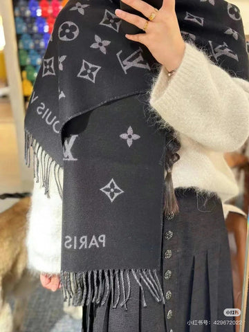 ES - LOV Scarf - 150