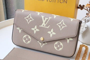 ES - LOV Wallet - 361