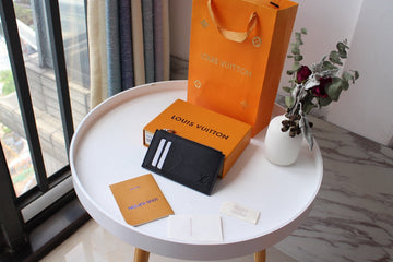 ES - LOV Wallet - 1035