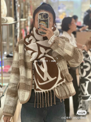 ES - LOV Scarf - 011