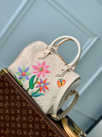 ES - LOV Women Bag - 149