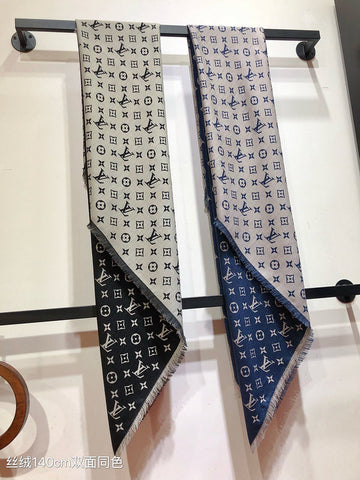 ES - LOV Scarf - 200