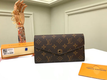 ES - LOV Wallet - 201