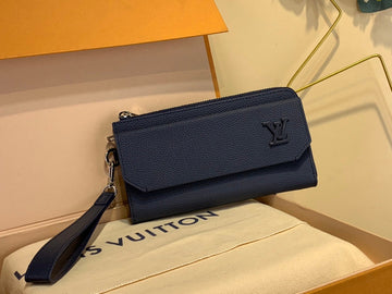 ES - LOV Wallet - 009