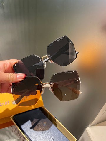 ES - LOV SunglaES - 066