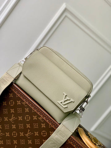 ES - LOV Women Bag - 152