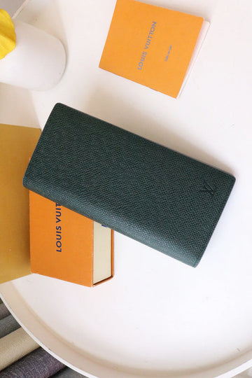 ES - LOV Wallet - 081