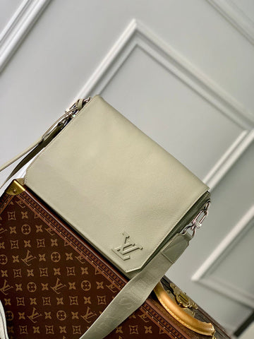ES - LOV Women Bag - 175