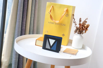 ES - LOV Wallet - 727