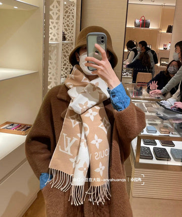 ES - LOV Scarf - 062