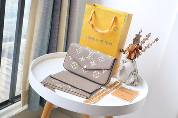ES - LOV Wallet - 1071