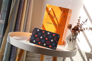 ES - LOV Wallet - 896
