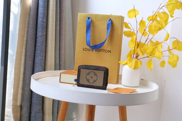 ES - LOV Wallet - 713