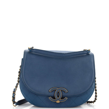 CHANEL Coco Curve Flap MeESenger Calfskin and Quilted Goatskin Medium