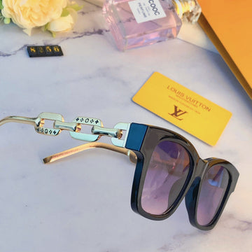 ES - LOV SunglaES - 062