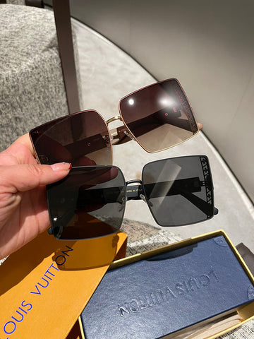 ES - LOV SunglaES - 046