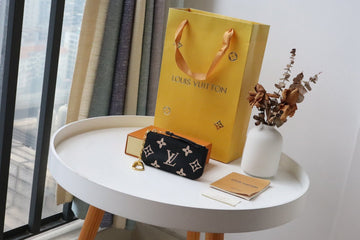 ES - LOV Wallet - 354