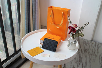 ES - LOV Wallet - 1024