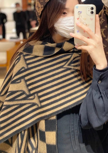 ES - LOV Scarf - 171