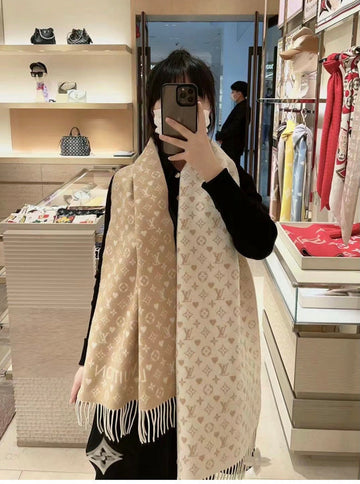 ES - LOV Scarf - 016
