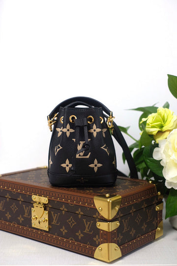 ES - LOV Women Bag - 2400
