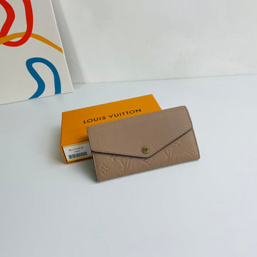 ES - LOV Wallet - 1225