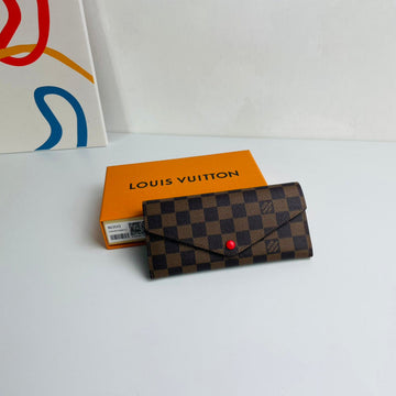 ES - LOV Wallet - 1303