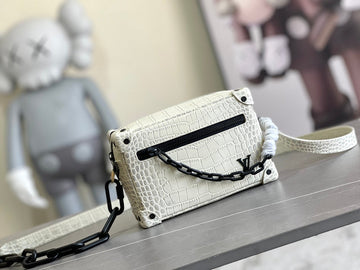 ES - LOV Women Bag - 074
