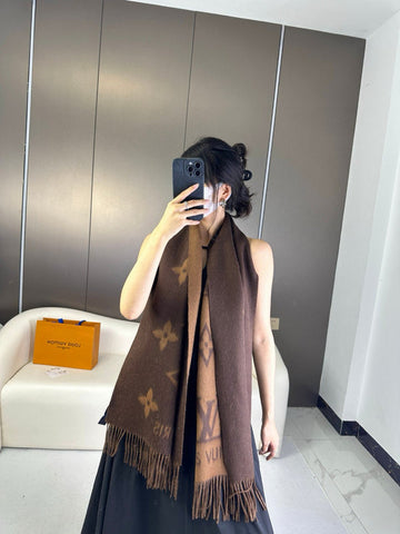 ES - LOV Scarf - 247