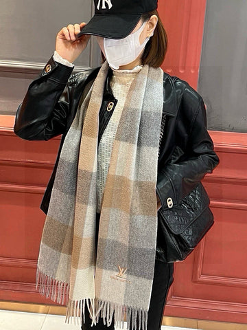 ES - LOV Scarf - 067