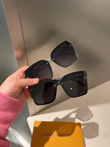 ES - LOV SunglaES - 171