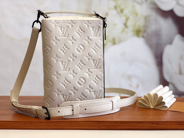 ES - LOV Women Bag - 3108
