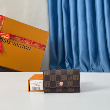 ES - LOV Wallet - 1324
