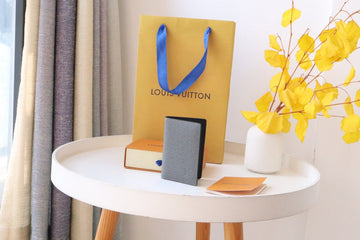 ES - LOV Wallet - 800